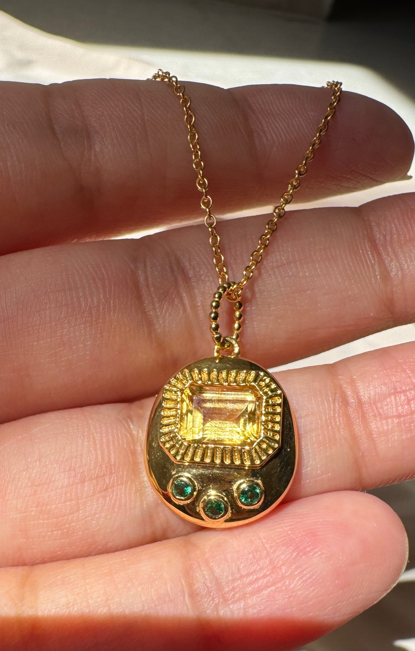 Luster glow pendant
